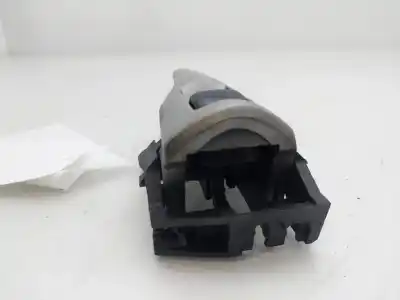 Second-hand car spare part interior right front handle for toyota auris active oem iam references 62318a2  