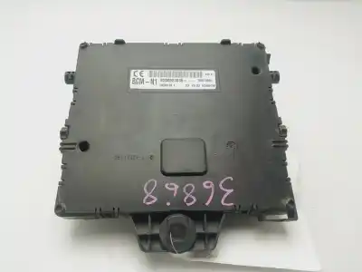 Second-hand car spare part fuse box unit for renault kangoo furgón confort oem iam references 8200924035  