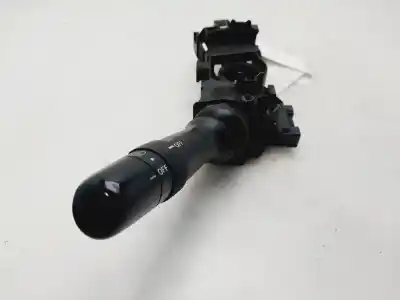 Peça sobressalente para automóvel em segunda mão Comutador De Luzes por TOYOTA YARIS (KSP9/SCP9/NLP9) Básico Referências OEM IAM 17F1430D090  
