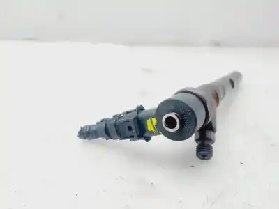 Second-hand car spare part Injector for KIA SORENTO 2.5 CRDi Concept OEM IAM references 338004A000  