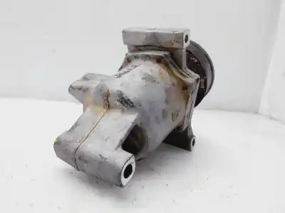 Peça sobressalente para automóvel em segunda mão COMPRESSOR DE AR CONDICIONADO A/A A/C por RENAULT EXPRESS  Referências OEM IAM 926008942R  
