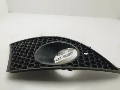 Автозапчасти б/у передняя решетка за seat toledo iii (5p2) 2.0 tdi 16v ссылки oem iam 5p0853666c  
