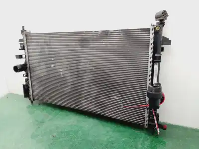 Second-hand car spare part Water Radiator for OPEL INSIGNIA BERLINA Edition OEM IAM references 13241725  
