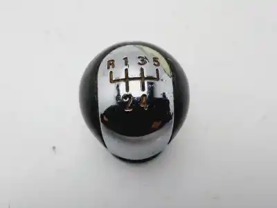 Second-hand car spare part gear lever knob for suzuki ignis rm (mh) básico oem iam references 2816086g40000  