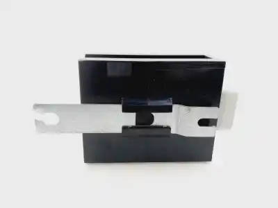 Second-hand car spare part electronic module for jaguar e-pace first edition 180 cv / 132 kw oem iam references bj3217509ad  