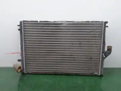 Recambio de automóvil de segunda mano de RADIADOR AGUA para DACIA LOGAN MCV Ambiance referencias OEM IAM 214107326R  