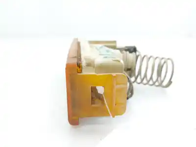Автозапчастина б/у правий передній пілот для renault rapid/express (f40) 1.9 diesel посилання на oem iam 7700811996  