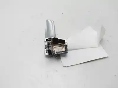 Second-hand car spare part interior left front handle for kia ceed emotion 116 cv / 85 kw oem iam references 826111h000  