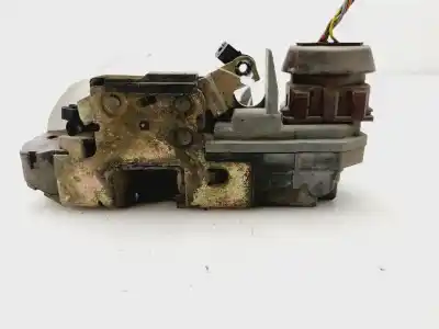 Peça sobressalente para automóvel em segunda mão fechadura da porta traseira direita por peugeot 206 berlina xr referências oem iam 913887  