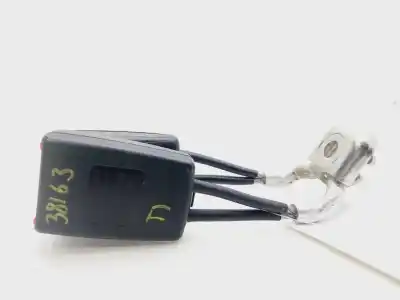 Recambio de automóvil de segunda mano de Enganche Cinturon Central para SEAT IBIZA (6J5) Copa referencias OEM IAM 6R0857739  