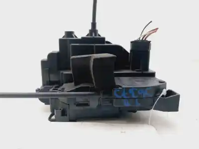 Pezzo di ricambio per auto di seconda mano serratura porta posteriore destra per renault clio iii exception riferimenti oem iam 8200300129  