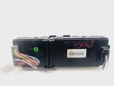 Pièce détachée automobile d'occasion COMMANDE DE CLIMATISATION / CHAUFFAGE pour RENAULT SCENIC III  Références OEM IAM 275102769R  