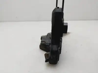 Автозапчастина б/у замок передніх дверей лівий для toyota rav 4 (a3) executive посилання на oem iam 6904042241  