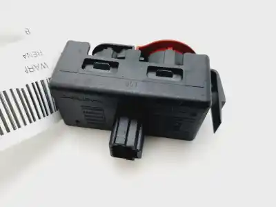 Second-hand car spare part hazard warning lights for renault kangoo furgón confort oem iam references 8200214896  