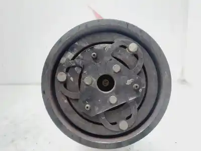 Pièce détachée automobile d'occasion COMPRESSEUR DE CLIMATISATION pour DACIA LOGAN MCV II  Références OEM IAM 8201025121 0 WAGON 