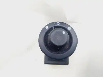 Second-hand car spare part rearview side mirror switch for dacia duster laureate 4x2 oem iam references 8200002442b  