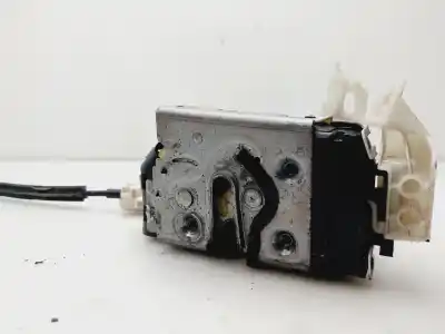 Автозапчасти б/у замок задней левой двери за jeep renegade longitude fwd ссылки oem iam 52028385  