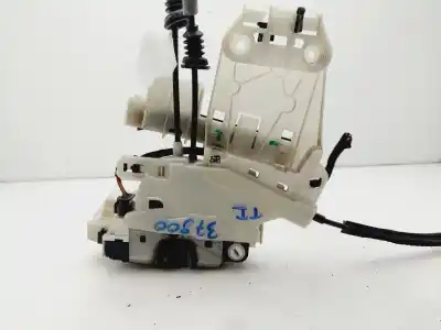 Автозапчасти б/у замок задней левой двери за jeep renegade longitude fwd ссылки oem iam 52028385  