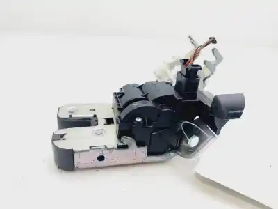 Second-hand car spare part trunk lock for skoda octavia combi (5e5) ambition 110 cv / 81 kw oem iam references 8r0827505a  