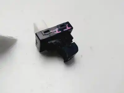 Second-hand car spare part rear left power window switch for kia ceed emotion 116 cv / 85 kw oem iam references 935751h100