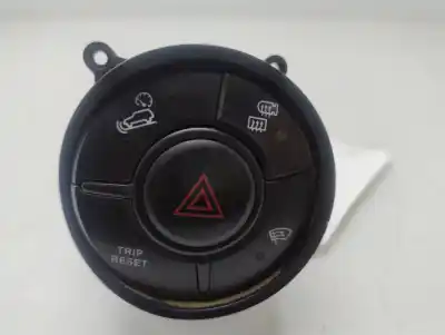 Second-hand car spare part hazard warning lights for ssangyong actyon 200 xdi oem iam references 8520131010  