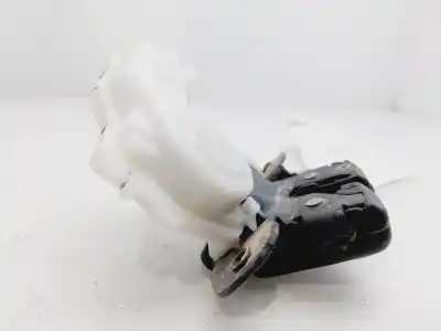 Second-hand car spare part trunk lock for toyota yaris active oem iam references 6935002090