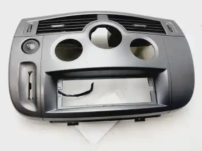 Pièce détachée automobile d'occasion CONSOLE CENTRALE pour RENAULT SCENIC II  Références OEM IAM 8200140713  