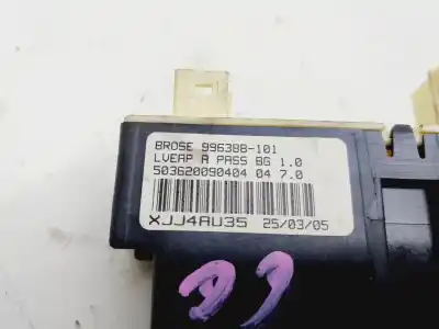 Second-hand car spare part right front window motor for peugeot 307 break / sw (s1) sw pack oem iam references 996388101  