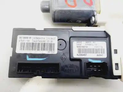 Peça sobressalente para automóvel em segunda mão Motor Elevador Vidro Dianteiro Direito por RENAULT LAGUNA III Expression Referências OEM IAM 807300001R  