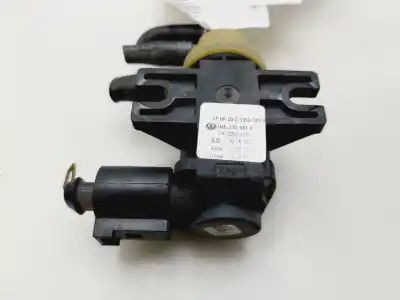 Tweedehands auto-onderdeel Extra Luchtklep voor AUDI A3 SPORTBACK (8VA) Ambiente OEM IAM-referenties 04L131051F  