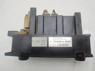 Second-hand car spare part climate control for ssangyong actyon 200 xdi oem iam references 6870009020  