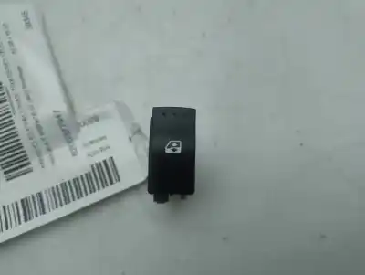 Second-hand car spare part rear left power window switch for renault espace iv (jk0) privilege oem iam references 8200327947  
