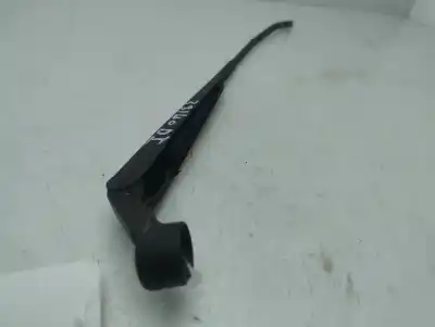 Recambio de automóvil de segunda mano de BRAZO LIMPIA DELANTERO IZQUIERDO para SUZUKI JIMNY SN (FJ)  referencias OEM IAM 3831081A20000  