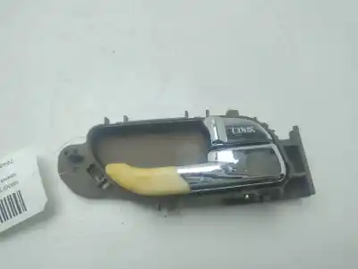 Second-hand car spare part interior right front handle for ssangyong rodius xdi oem iam references 7242021000  