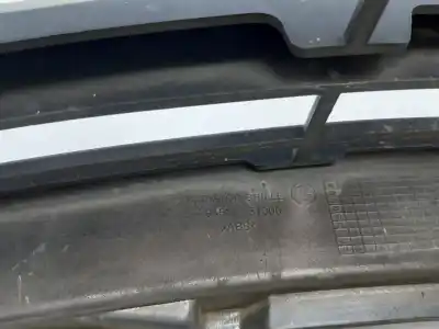 Автозапчастина б/у передня решіта для ssangyong actyon 200 xdi посилання на oem iam 7945131000  