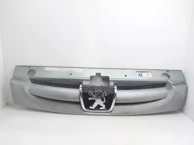 Second-hand car spare part Front Grille for PEUGEOT PARTNER (S2) Combiespace OEM IAM references 9644758777  
