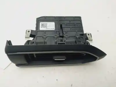 Автозапчастина б/у аераційна решіта для dacia sandero stepway essential посилання на oem iam 687615318r  