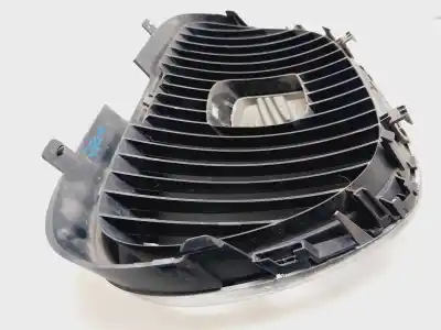 Pièce détachée automobile d'occasion Grille Avant pour SEAT ALTEA XL (5P5) Stylance / Style Références OEM IAM 5P0853879  