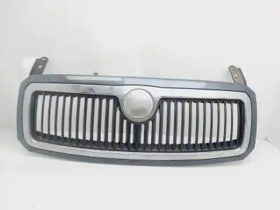Автозапчасти б/у передняя решетка за SKODA FABIA (6Y2/6Y3) Young Line ссылки OEM IAM 6Y0853668B  