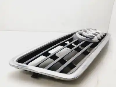 Peça sobressalente para automóvel em segunda mão Grelha Frontal por AUDI A6 BERLINA (4B2) 1.9 TDI Referências OEM IAM 4B0853651A  