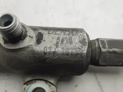 Pezzo di ricambio per auto di seconda mano rampa iniettori per toyota rav 4 (a3) executive riferimenti oem iam 09j13643