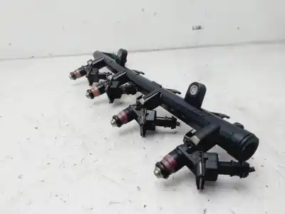 Pièce détachée automobile d'occasion Rampe D'injecteur pour RENAULT MEGANE II BERLINA 5P Confort Authentique Références OEM IAM 8200135504  