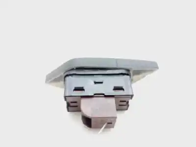 Second-hand car spare part Switch for AUDI A3 SPORTBACK (8VA) Ambiente OEM IAM references 8V1962107  