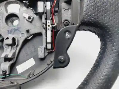 Second-hand car spare part Steering Wheel for RENAULT SCENIC II Adventure by Coronel Tapiocca OEM IAM references 8200587074  