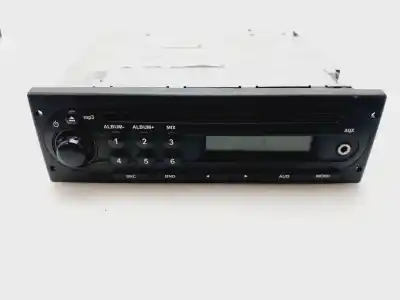Second-hand car spare part audio system / radio cd for dacia duster laureate 4x2 oem iam references 281112231r  