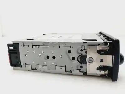 Second-hand car spare part audio system / radio cd for dacia duster laureate 4x2 oem iam references 281112231r  