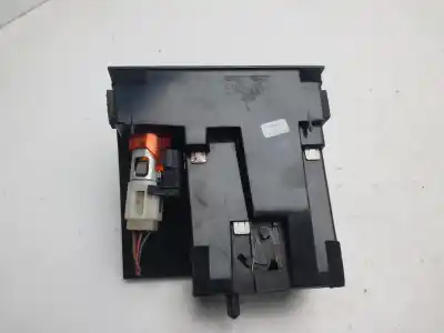 Автозапчастина б/у попільничка для seat toledo (1m2) signo посилання на oem iam 1m0657975  
