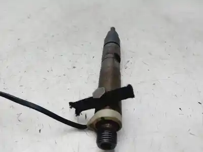 Peça sobressalente para automóvel em segunda mão Injetor por VOLKSWAGEN GOLF IV BERLINA (1J1) Highline Referências OEM IAM 028130201S  