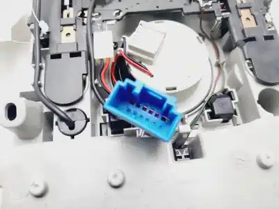 Автозапчасти б/у внутренний свет за AUDI A6 ALLROAD QUATTRO (4FH) 3.2 FSI 256 CV / 188 KW ссылки OEM IAM 4F0947135B  