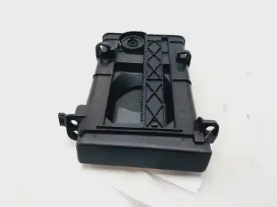Second-hand car spare part decorative moulding for toyota auris active oem iam references 5562002110